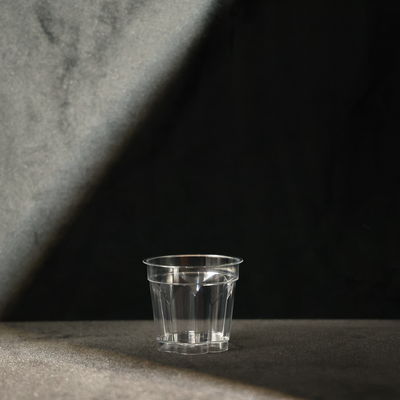 Food Grade Plastic Cups With Lid For Water In Party And Outdoor