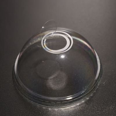 Einweg-PET-Deckel Kunststoffbecher Domdeckel mit kundenspezifischer Farbe, passend für Eiskaffeebecher